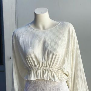 En Créme Off-White Long Sleeve Crop